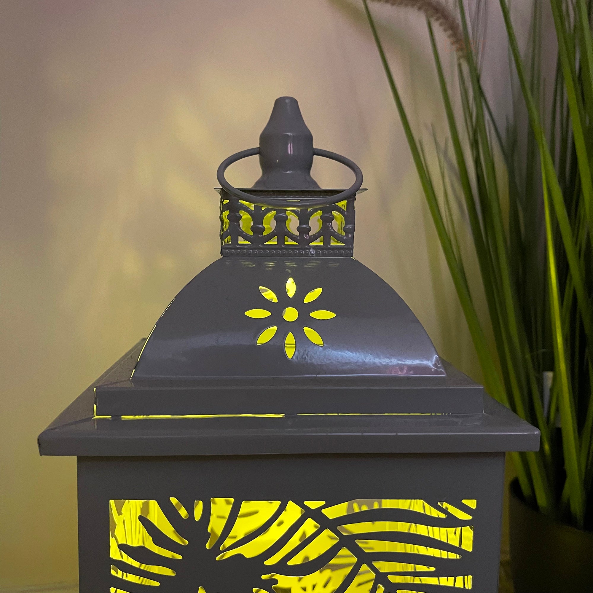 Set Of 2 LED Leaf Hurricane Lanterns