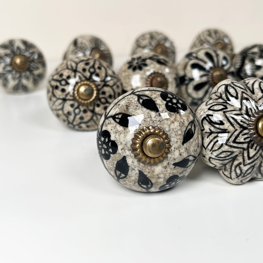 Set Of 12 Black & White Ceramic Door Knobs