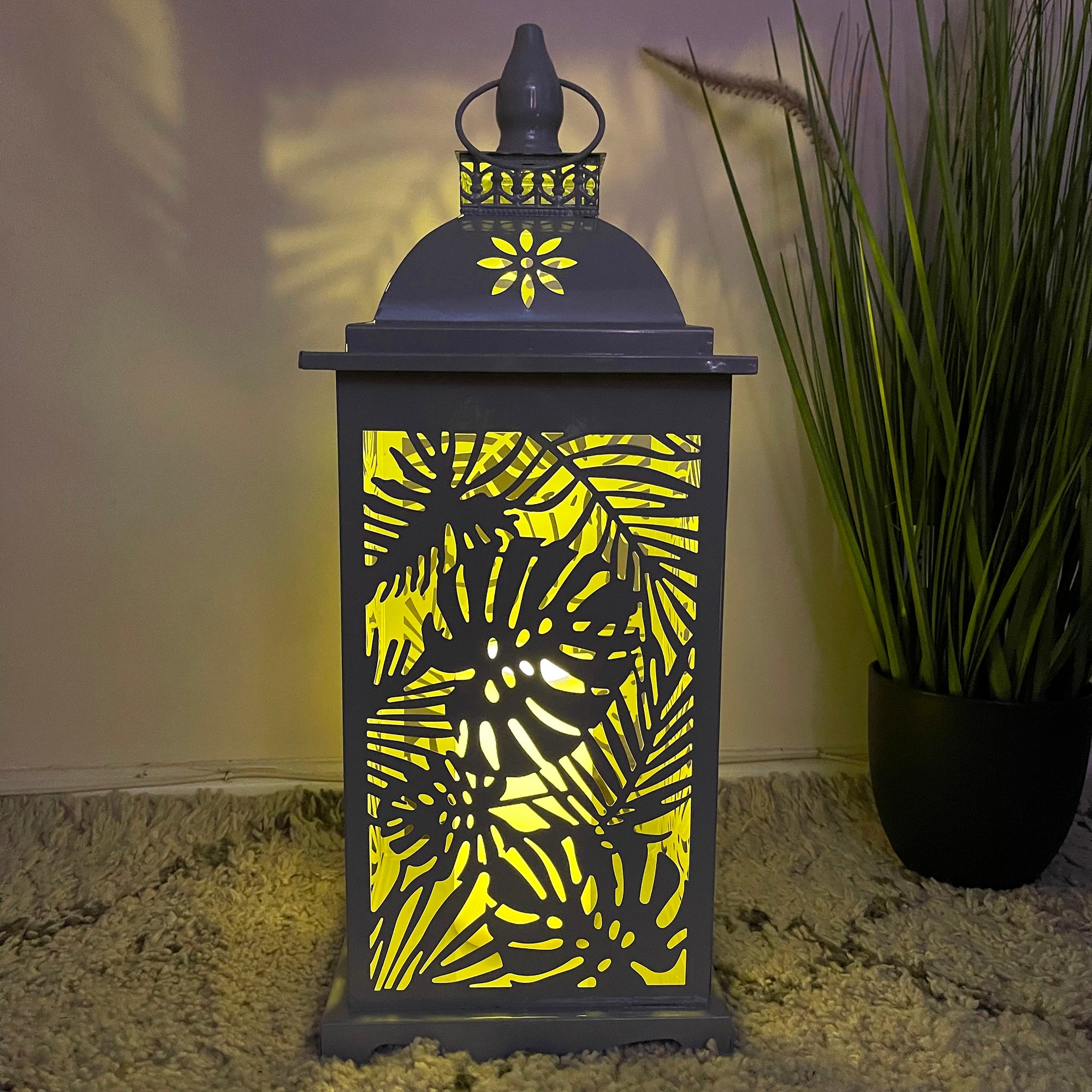 Set Of 2 LED Leaf Hurricane Lanterns