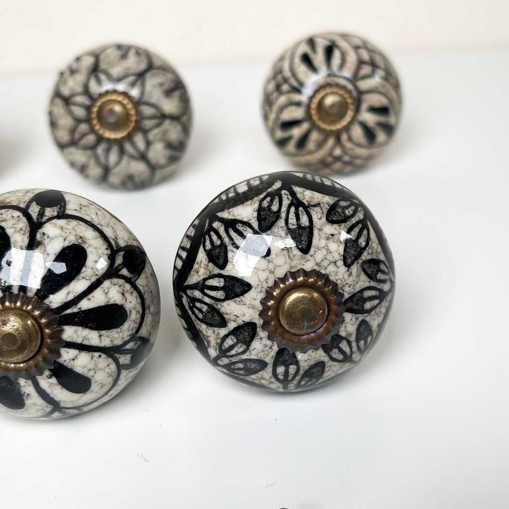 Set Of 12 Black & White Ceramic Door Knobs