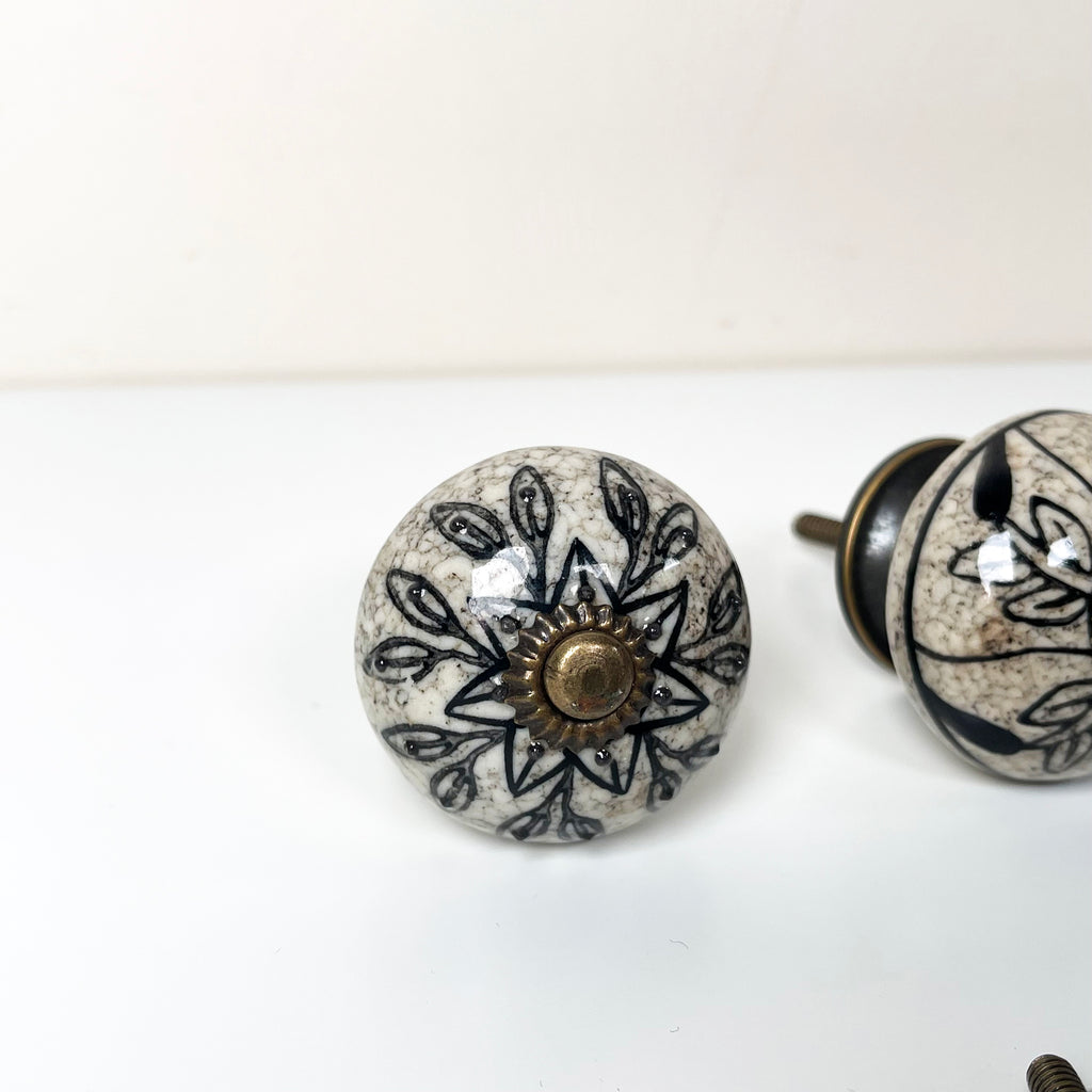 Set Of 12 Black & White Ceramic Door Knobs