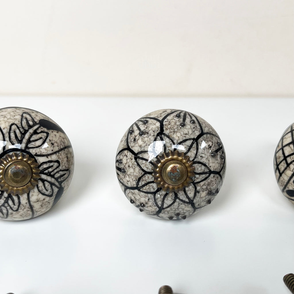 Set Of 12 Black & White Ceramic Door Knobs