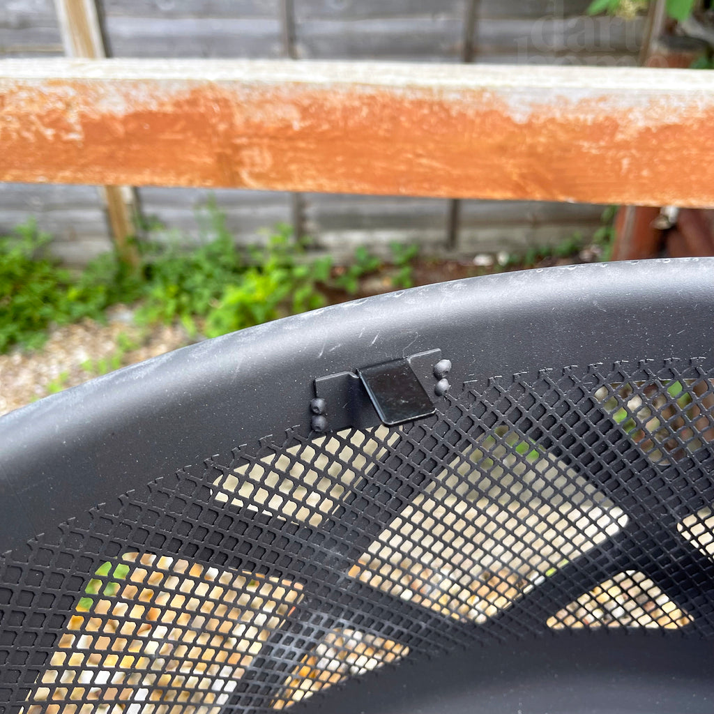 61 cm tiefe Feuerstelle aus Stahl mit Deckel