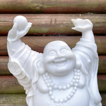 Happy Buddha Gartendekoration – weißes Marmorharz