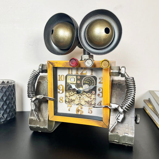 Gelbe quadratische Roboteruhr