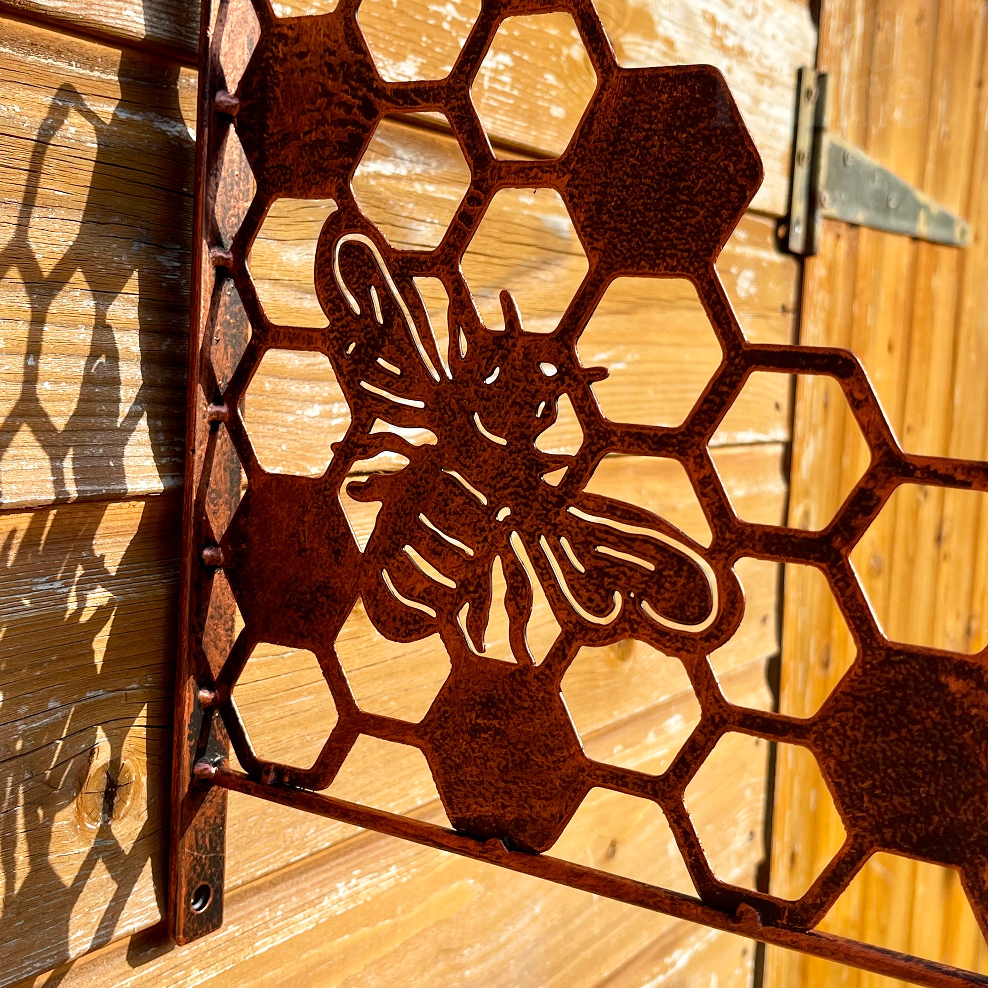 Bumble Bee Steel Hanging Basket Bracket - Copper