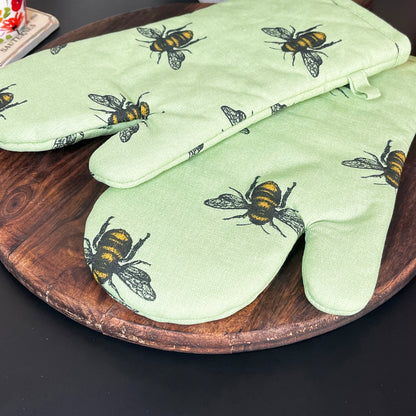 4-teiliges Küchenset mit grünen Bienen, Handschuh, Handschuh und Geschirrtuch