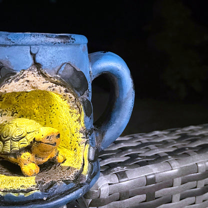 Schildkröte in der Gießkanne, Solar-Gartendekoration