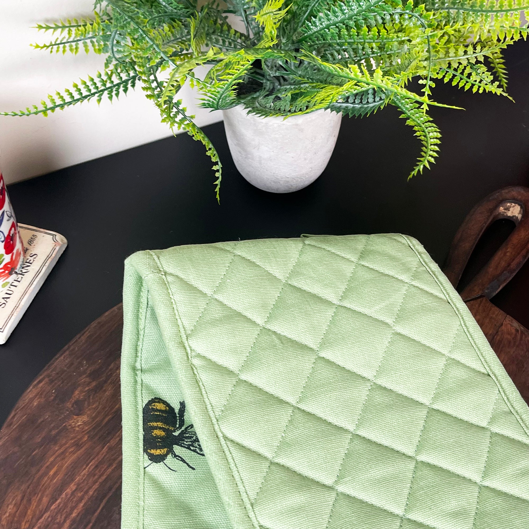 Green Cotton Summer Bees Double Oven Glove