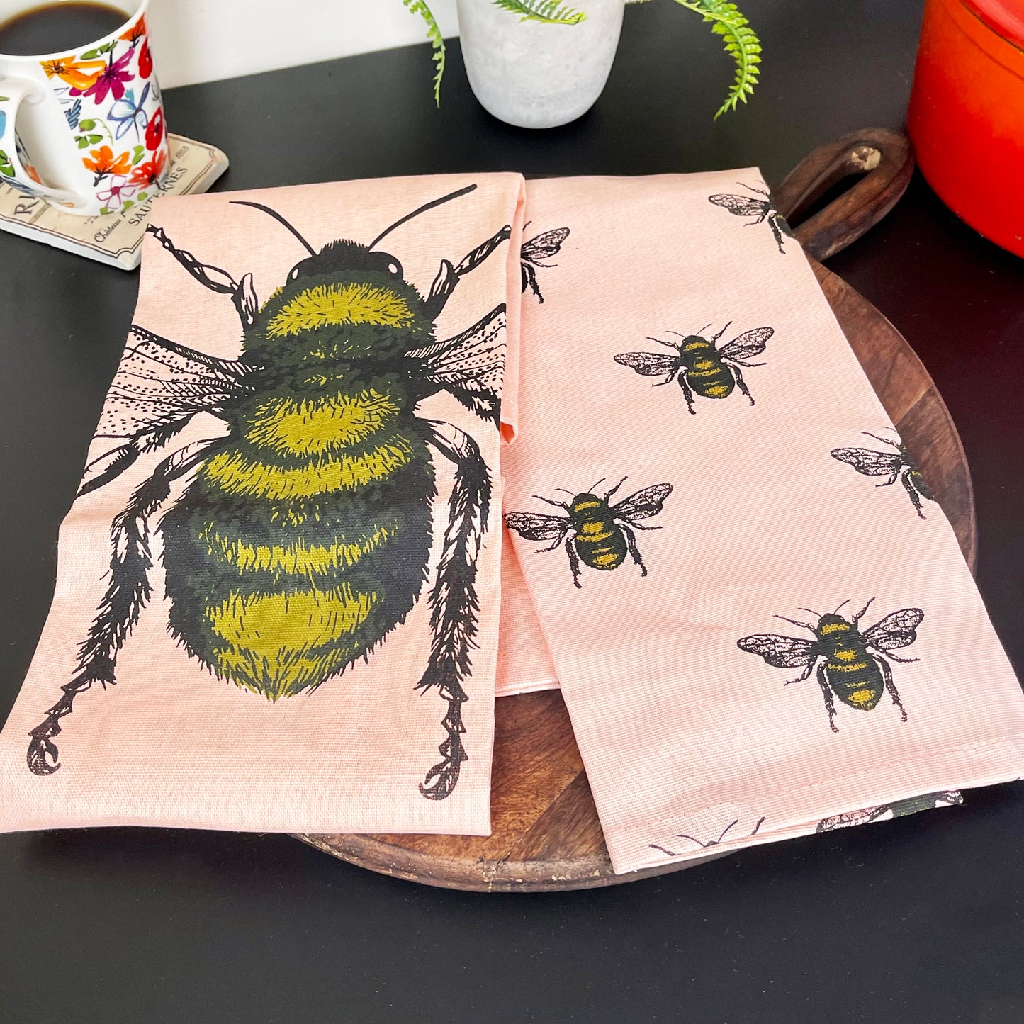 2x Pink Summer Bee Tea Towels