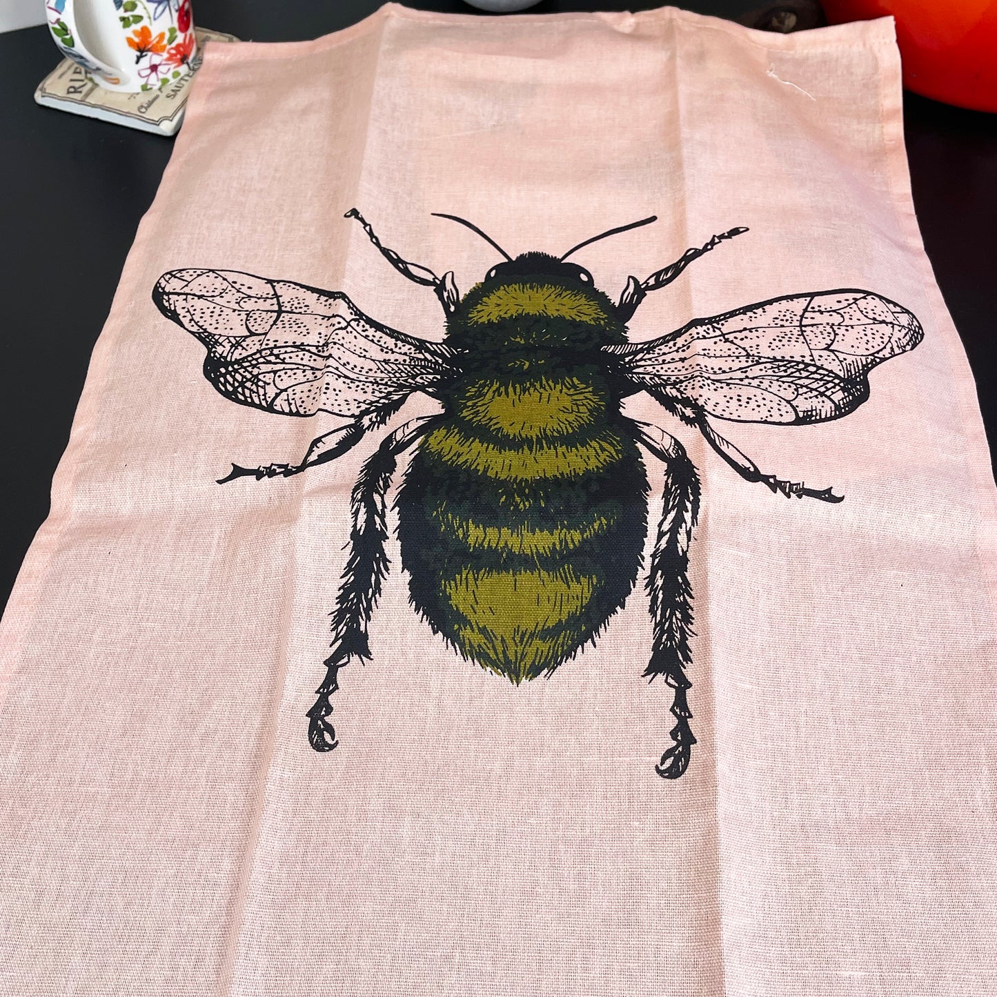 2x Pink Summer Bee Tea Towels