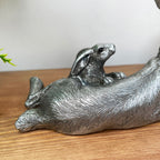 Silbernes Märzhasen- und Baby-Ornament