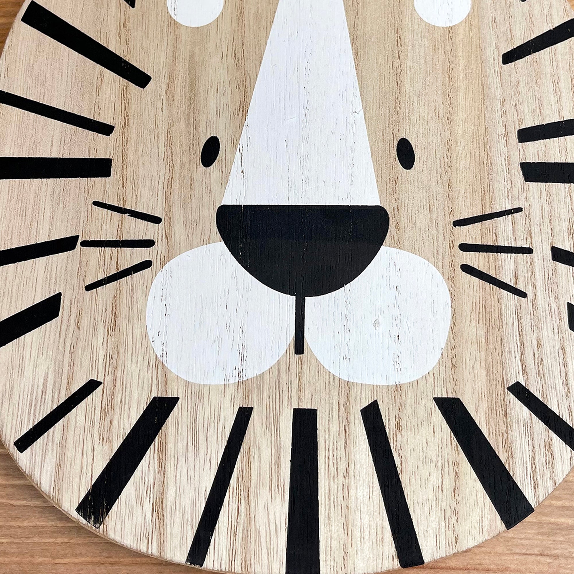 Hanging Lion Head Plaque