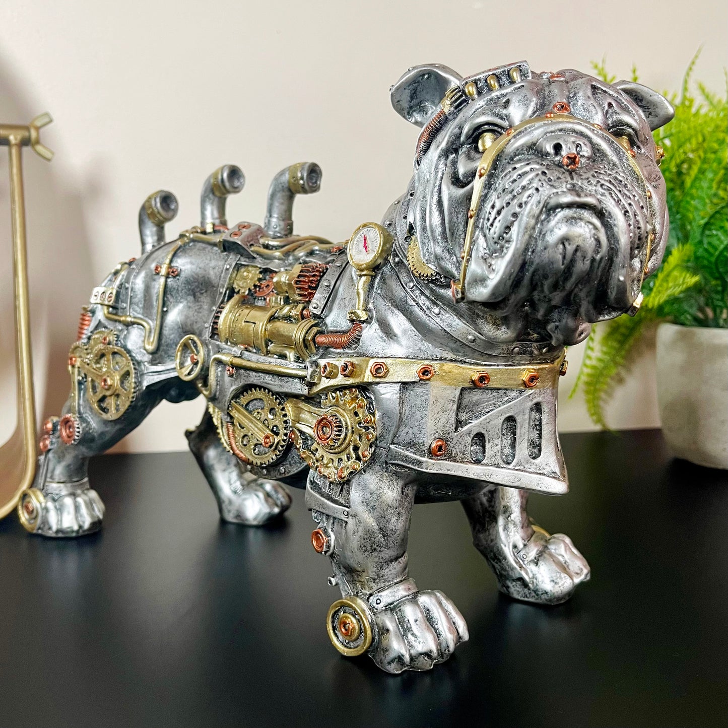 Steampunk-Ornament mit englischer Bulldogge