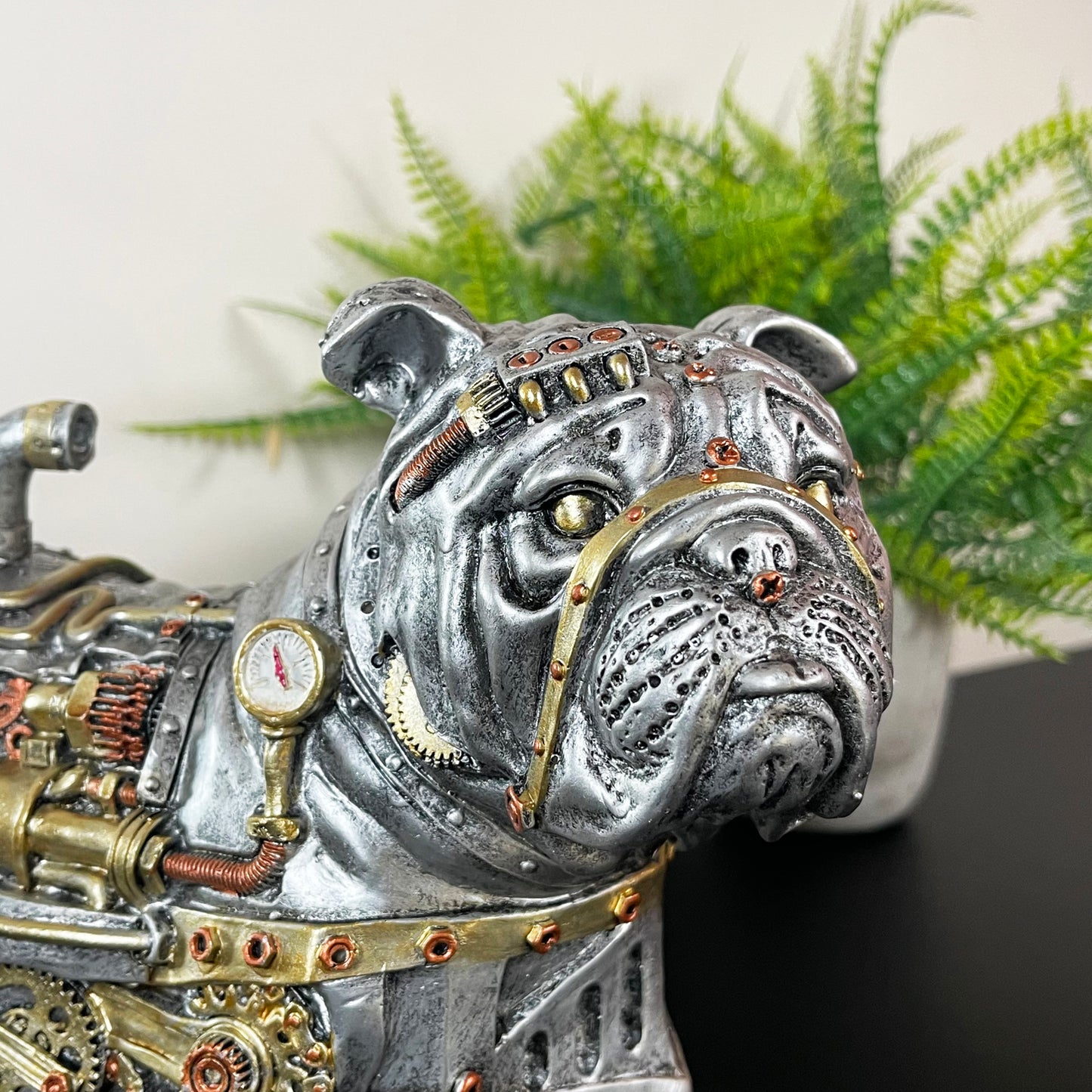 Steampunk-Ornament mit englischer Bulldogge