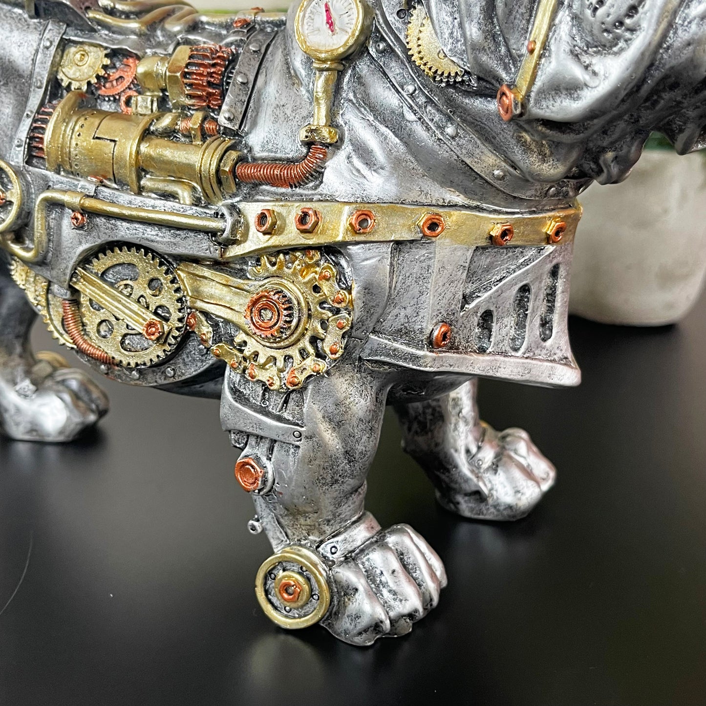 Steampunk-Ornament mit englischer Bulldogge