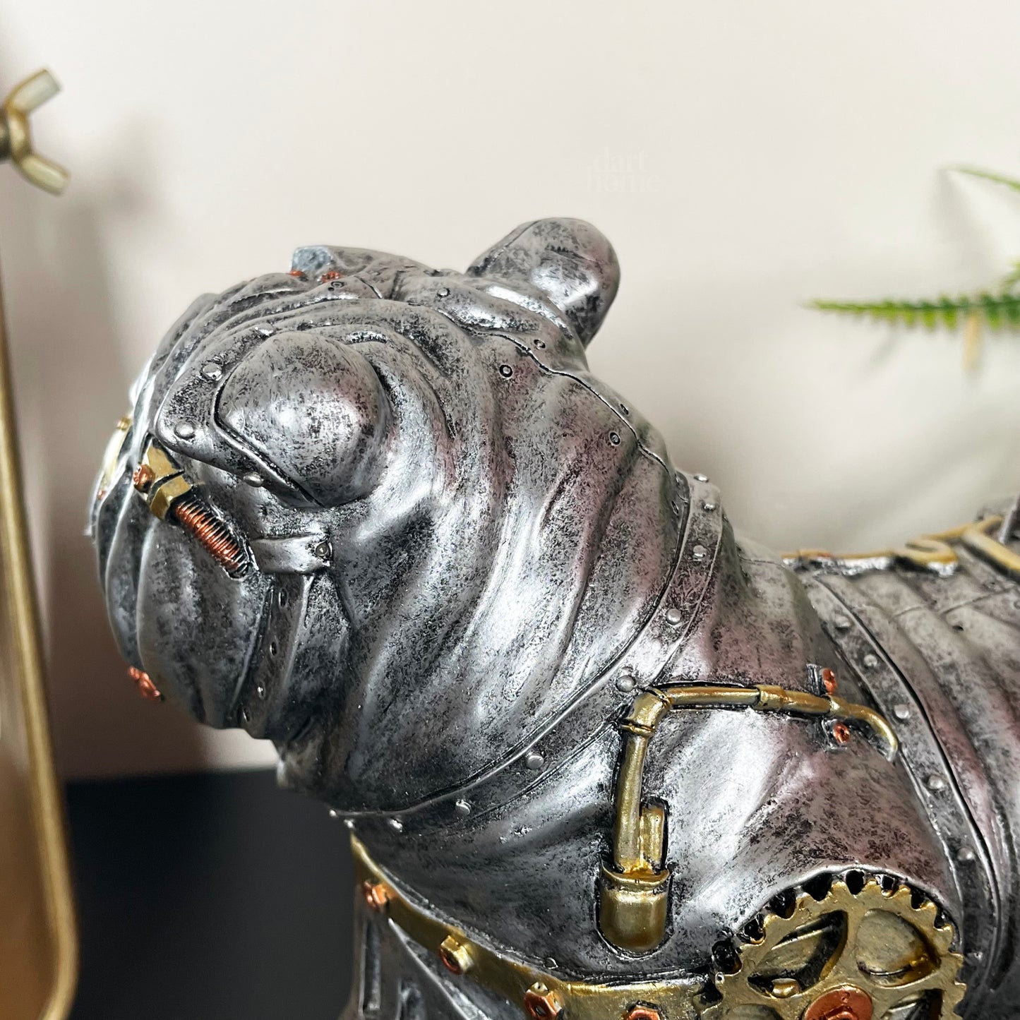 Steampunk-Ornament mit englischer Bulldogge