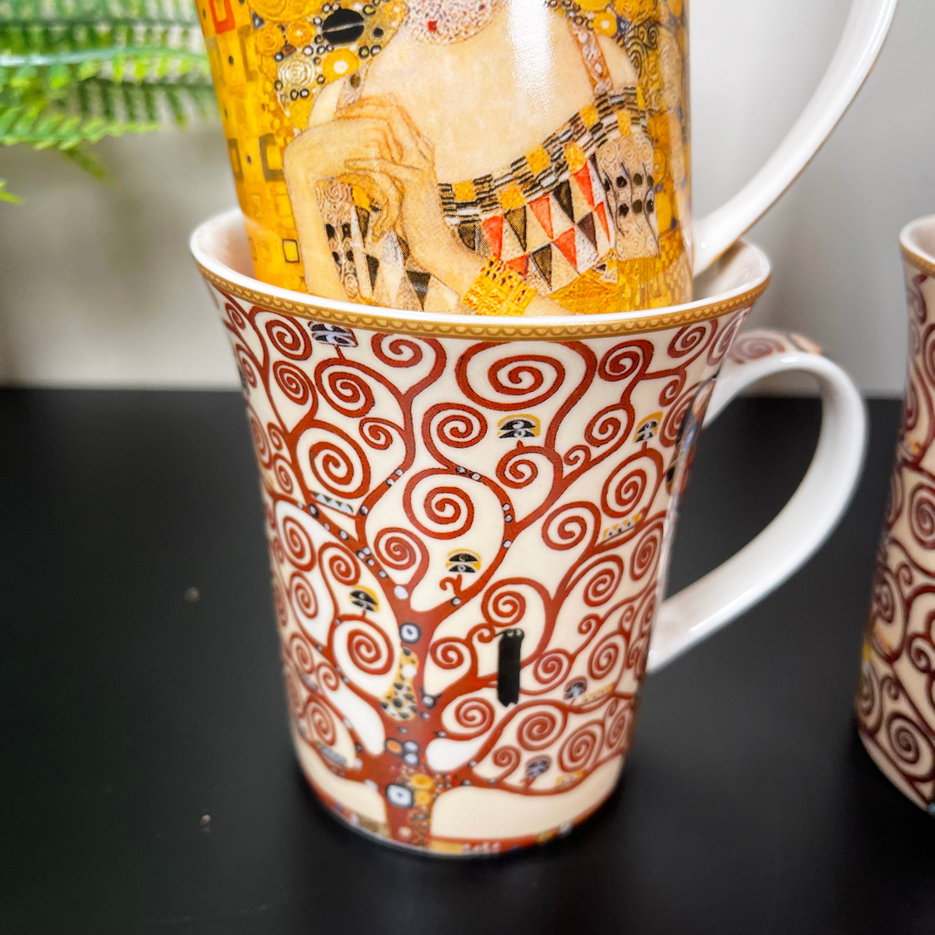 Set mit 4 Tassen aus feinem Porzellan, Gustav Klimt-Kunst, in Geschenkbox