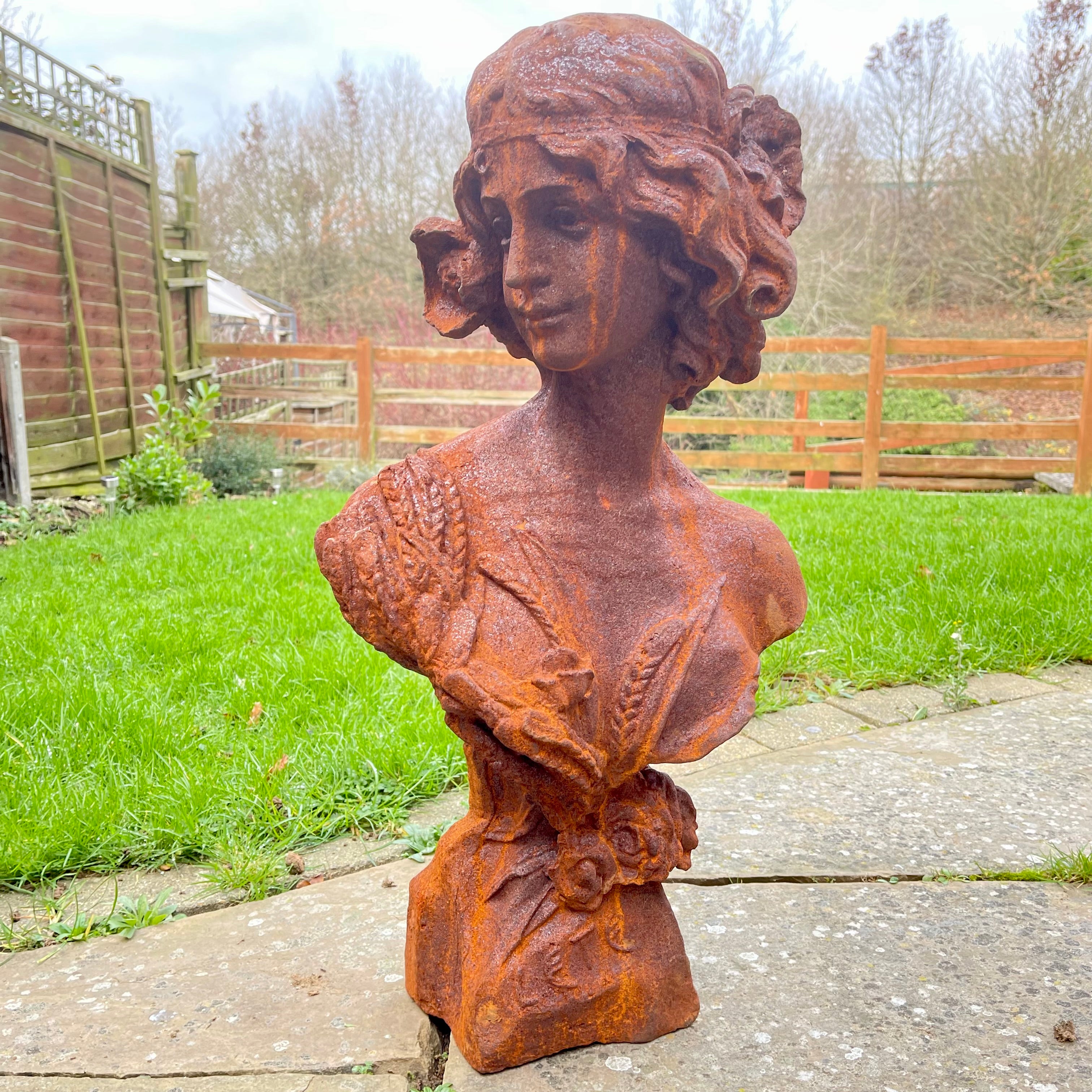 Antique Rust Cast Iron Art Nouveau Lady Bust 35kg