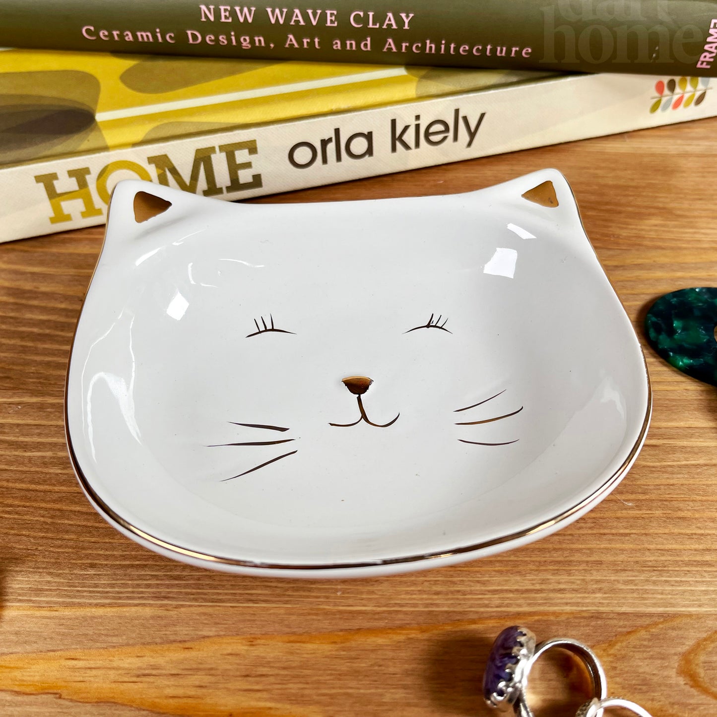 Glossy White Cat Face Trinket Dish