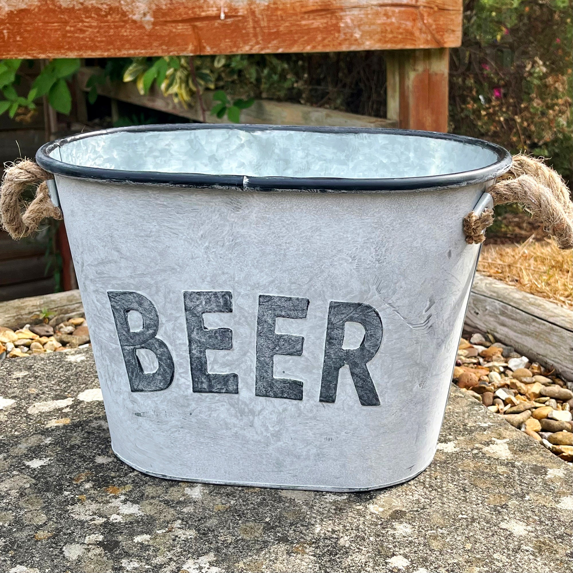 Verzinkter Bierkübel