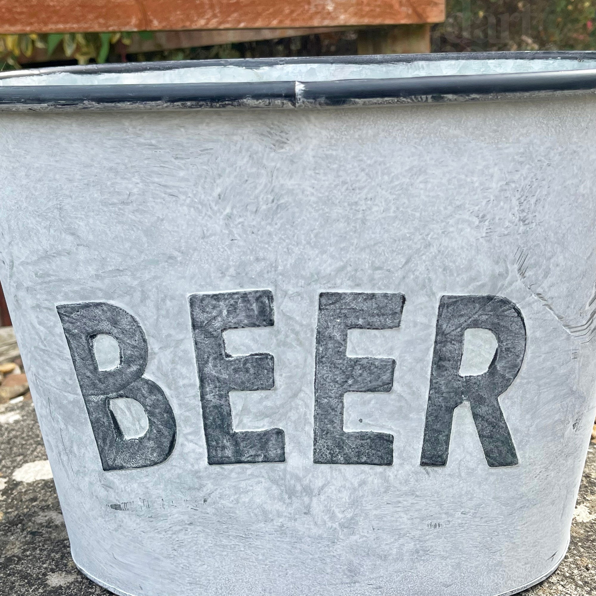 Verzinkter Bierkübel