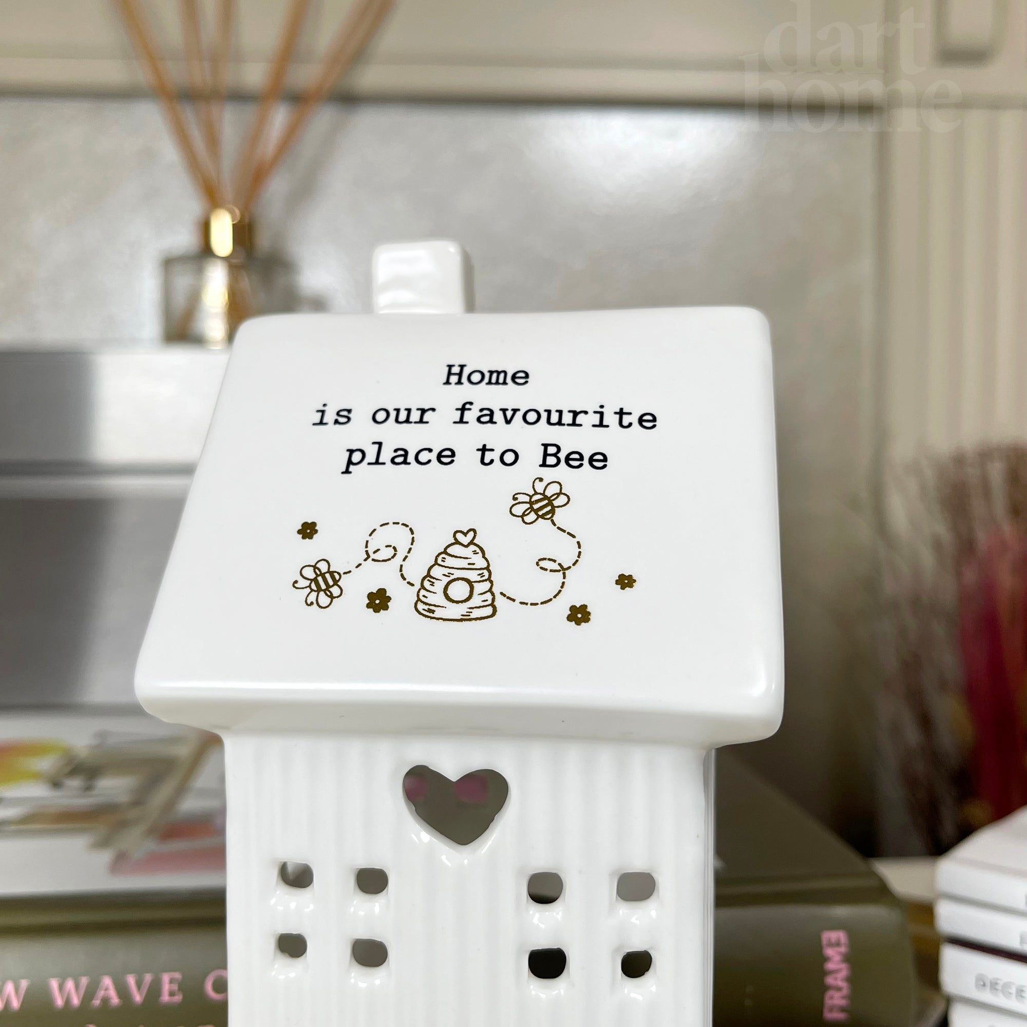 Teelichthalter im Haus – Home Is The Place To Bee