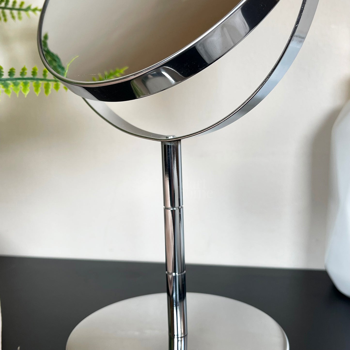 2x Magnifying Chrome Pedestal Mirror