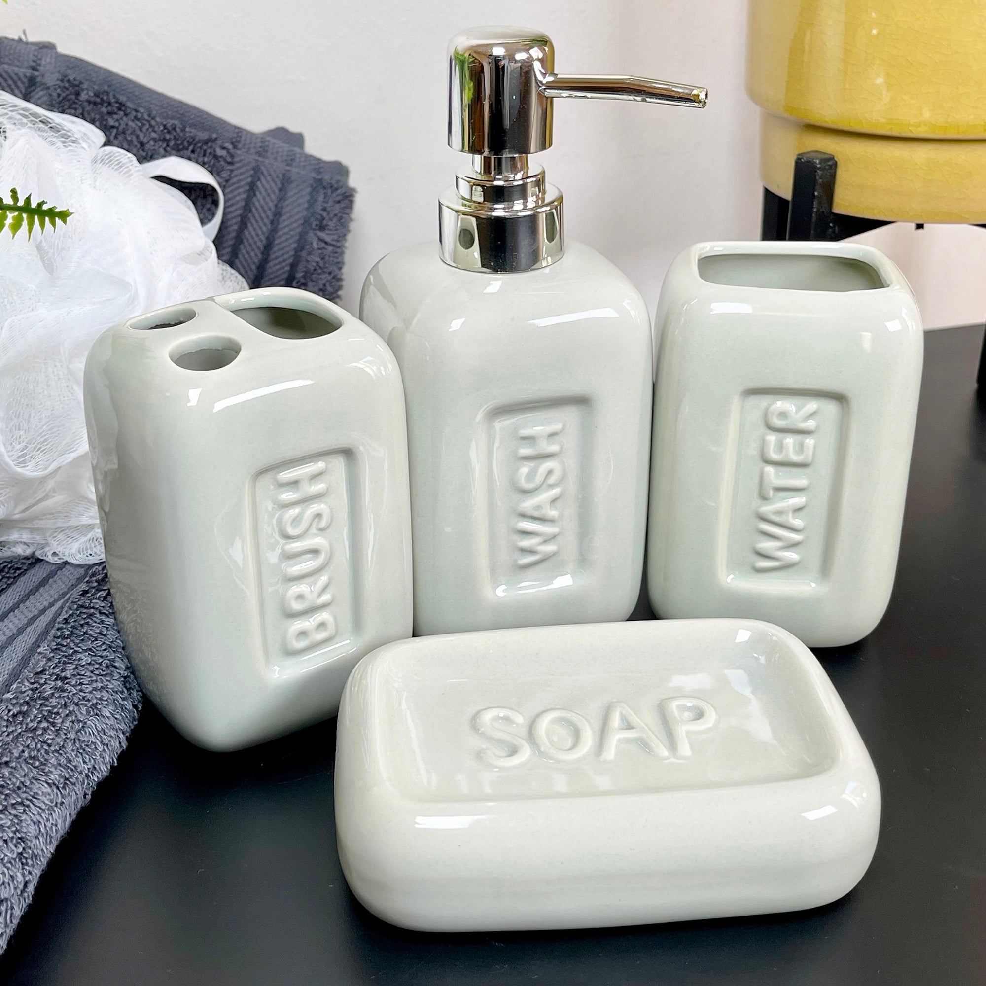 4 Piece Stadium Bathroom Accessory Set - Green