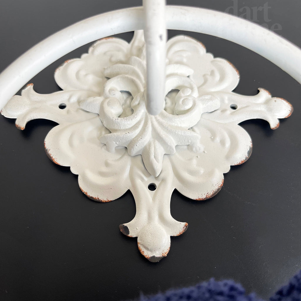 Quadratischer Handtuchring im Shabby-Chic-Stil