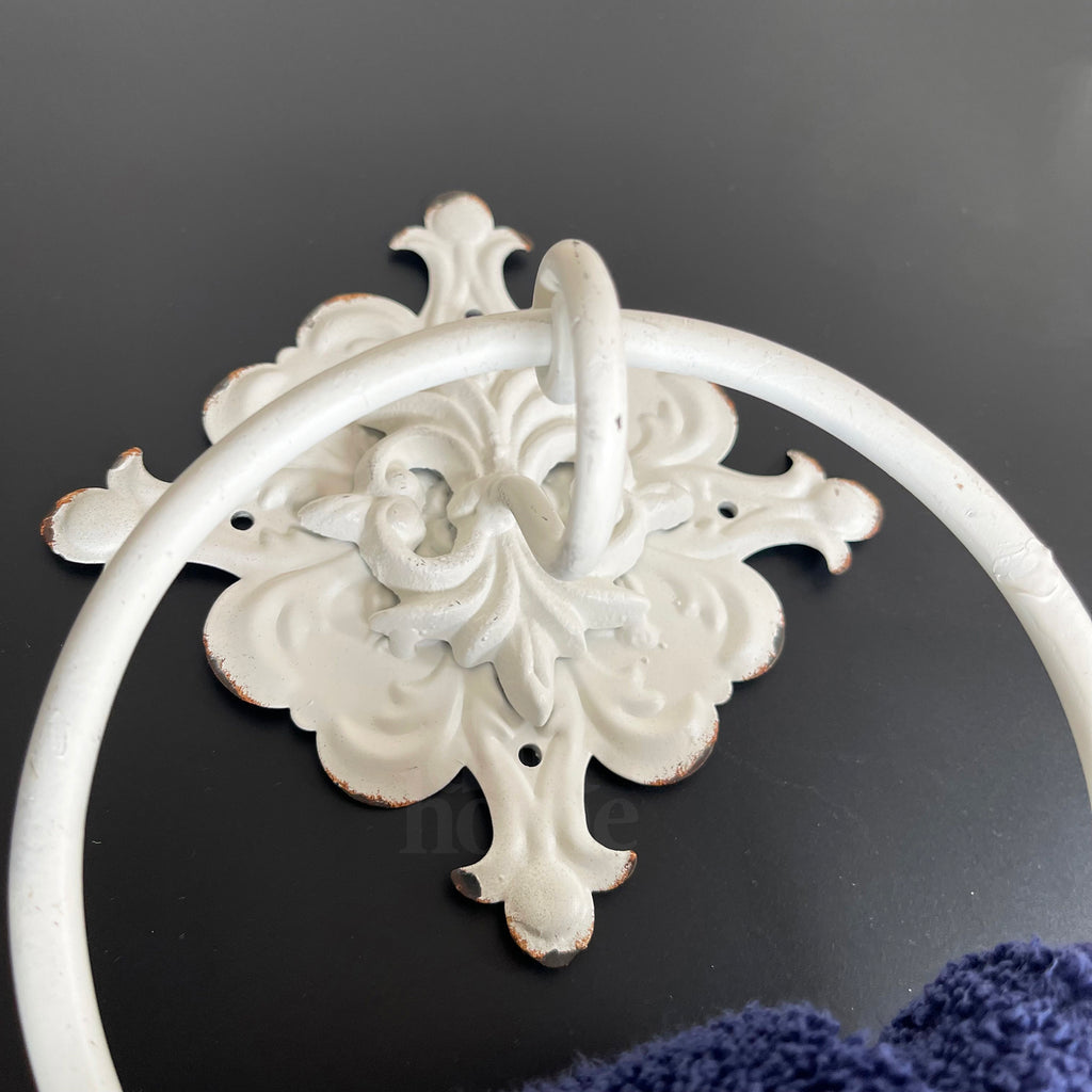 Quadratischer Handtuchring im Shabby-Chic-Stil