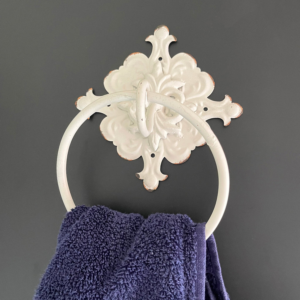 Quadratischer Handtuchring im Shabby-Chic-Stil