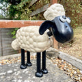 Shaun das Schaf-Skulptur aus Metall
