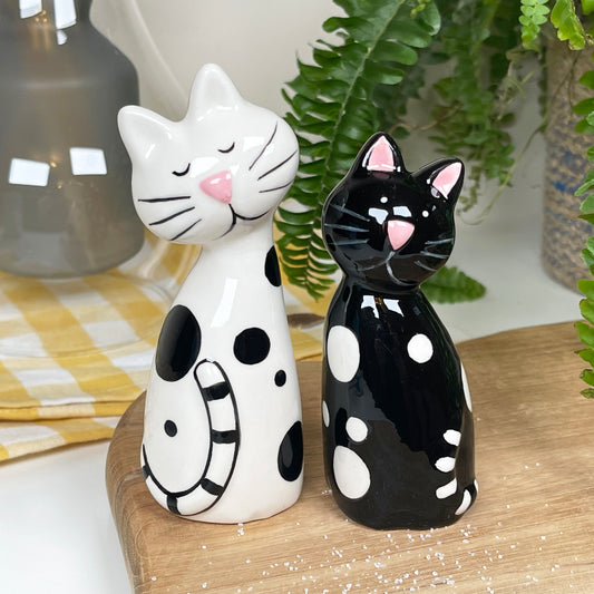 Ceramic Black & White Cat Salt And Pepper Shakers Set