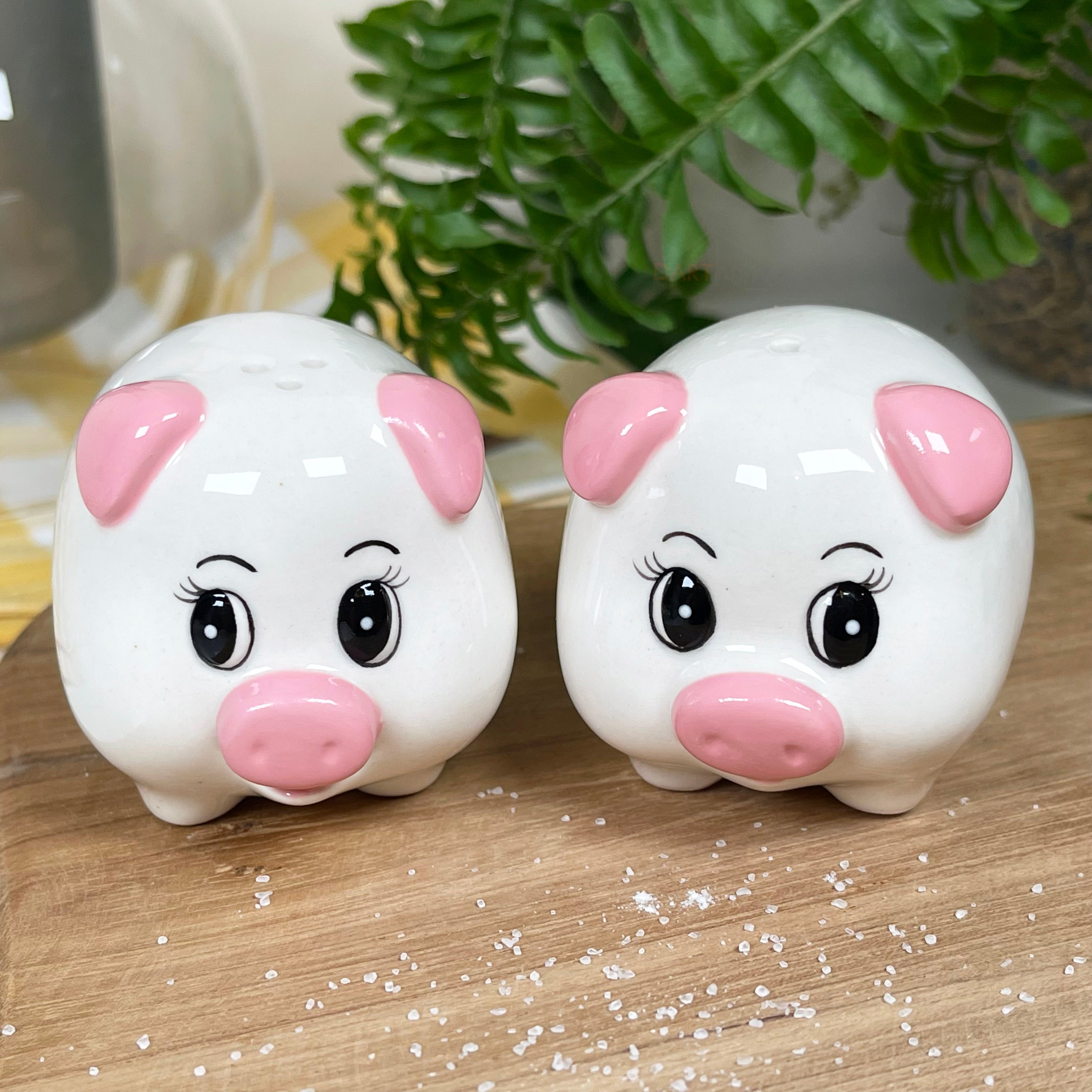 Ceramic White Pig Novelty Salt And Pepper Shakers Set