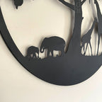 Schwarzes, rundes afrikanisches Savannen-Wandbild aus Metall, 50 cm