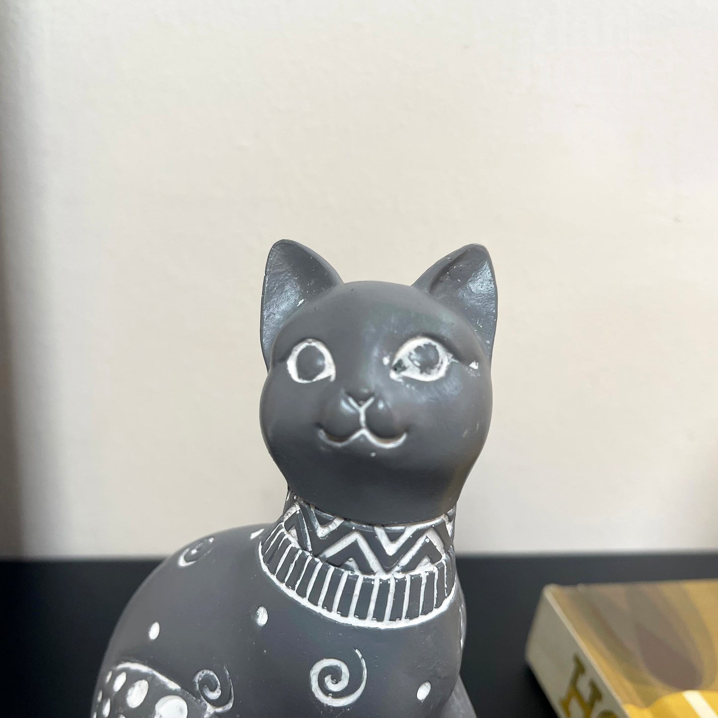 Country Grey Sitting Cat Ornament