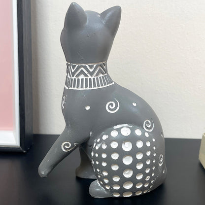 Country Grey Sitting Cat Ornament