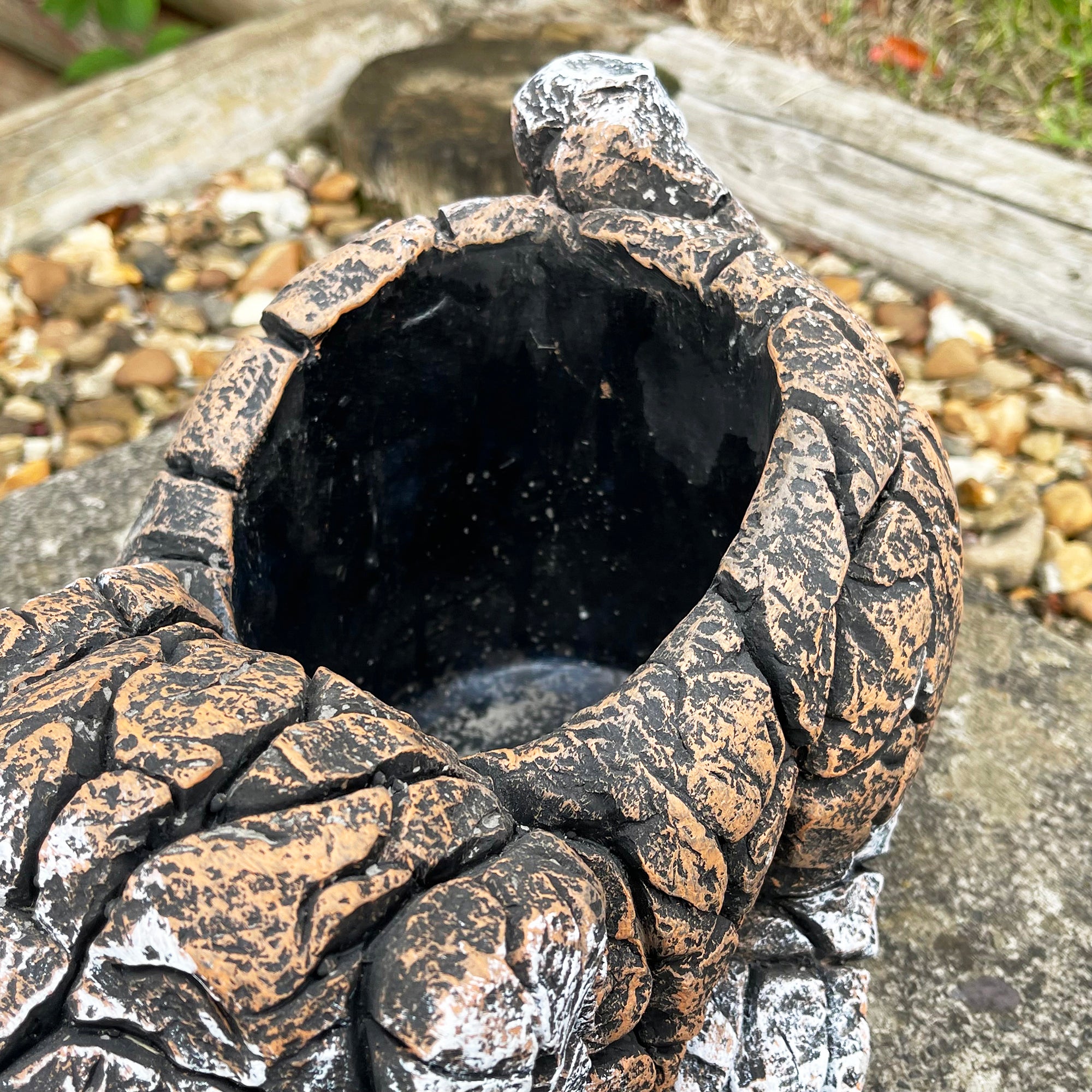 Zement-Hundepflanzer