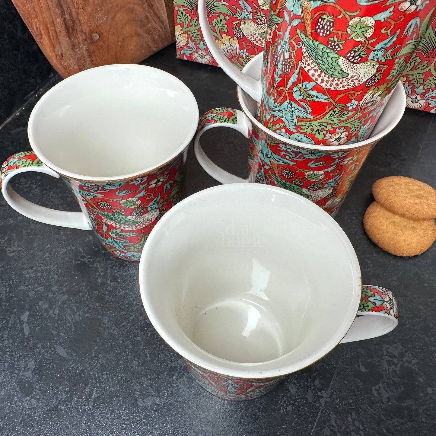 Set mit 4 William Morris Strawberry Thief Tassen in Geschenkbox