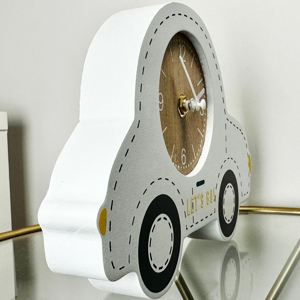 Weiße Auto-Kinderuhr