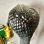 Schwarze Königskobra-Schlangenlampe