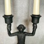 Doppelter Kerzenständer „Black Monkey“.