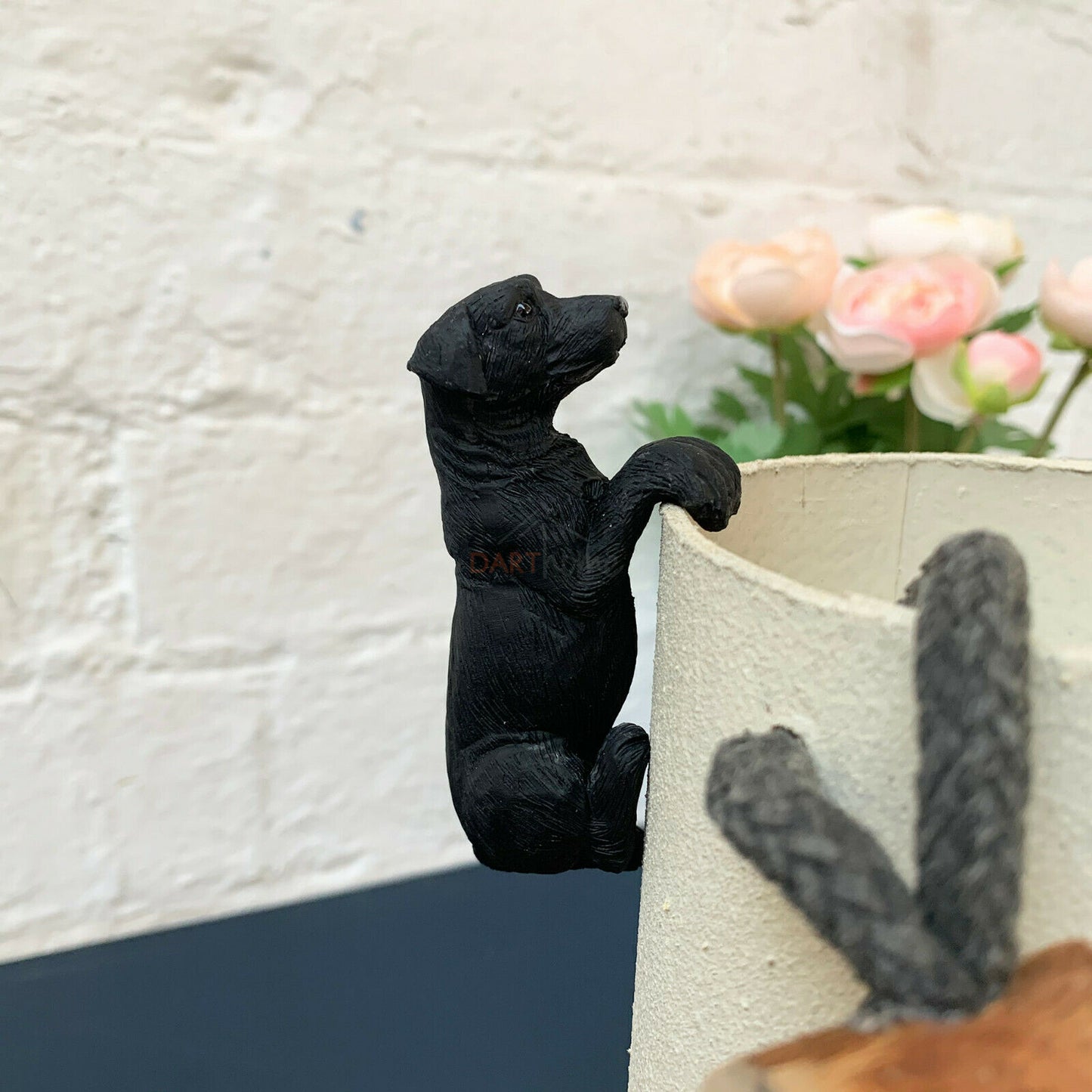 Resin Black Labrador Dog Pot Hanger 8cm